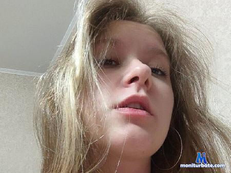 ruthe-budlong flirt4free performer Hi sweet! I want to play! Play with me!