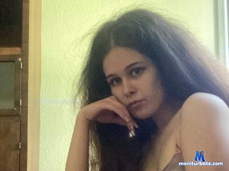 nikkieann flirt4free performer Hey guys, i like to hang out and have a great chat, love dancing and playing w my hair and legs :D