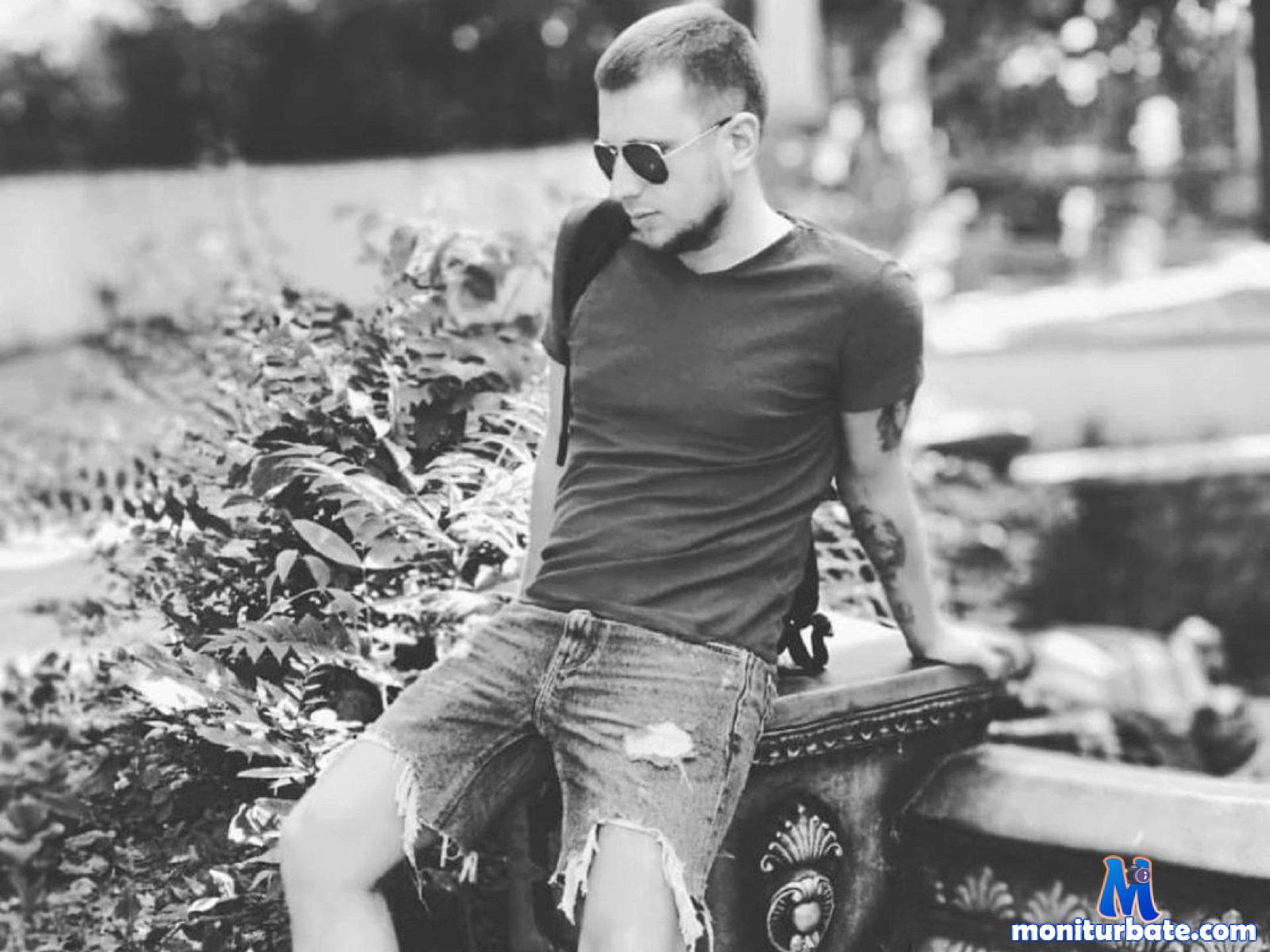 kiera-chasee Flirt4free performer Feet Paddling/Spanking/Whips Dirty Talk Master / Slave Domination Jerk off Instruction Sugar Daddy Spanking Findom Exhibitionism Armpit Muscle Worship