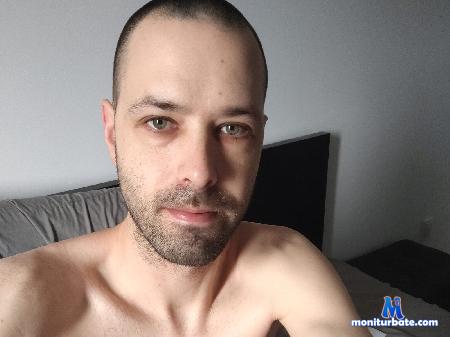 charly-bull flirt4free performer Hello all 