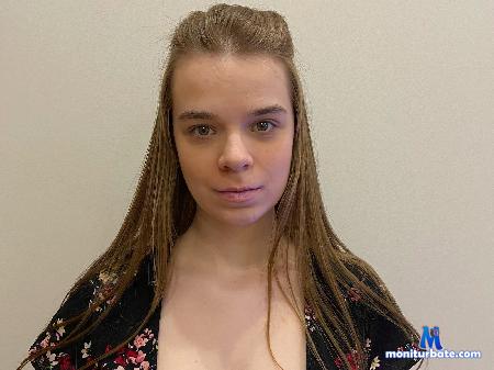 flora-smit flirt4free performer Your hot little girl is very wet and she does not have enough attention