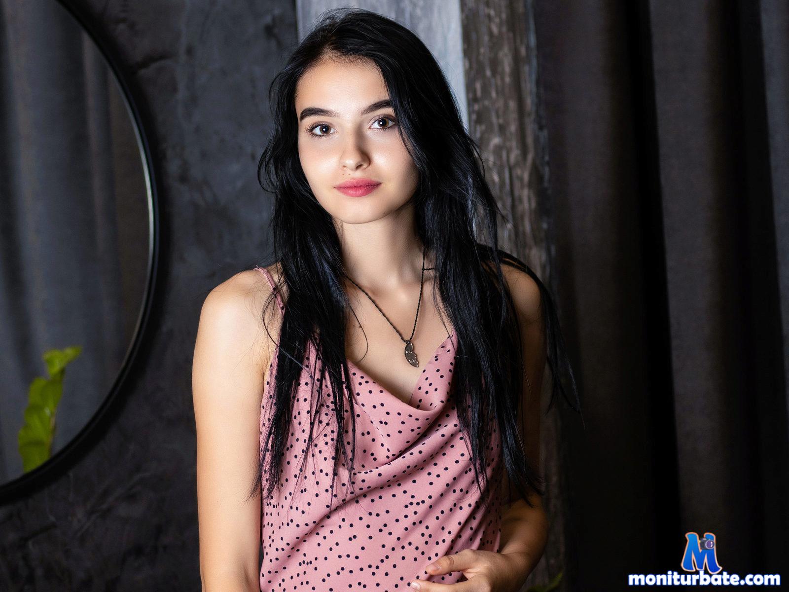 bella-bergman Flirt4free performer Feet Role Play/Costumes Teasing Slaves Tickler Spanking Tickling