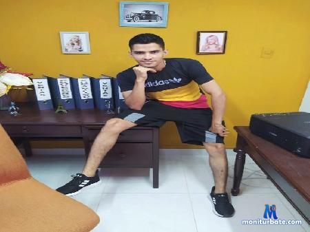 carlos-perea flirt4free performer La imaginación es al sexo lo que el viento al saxo