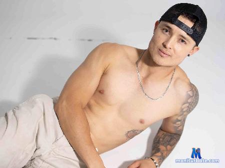 allanx-ferrer flirt4free performer I'm that contrast you didn't know you needed
