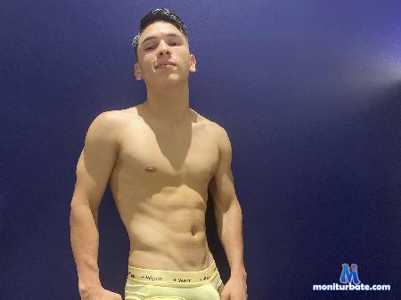 brad-wyn flirt4free performer hot guys