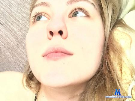 lana-wenur flirt4free performer Hey! I'm new here, come to visit me ;)