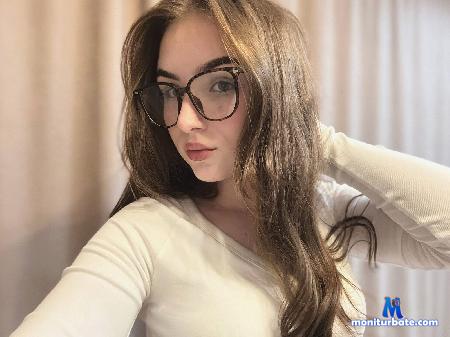 deloris-rina flirt4free performer Hi sweet! me want play! Play with us pls!