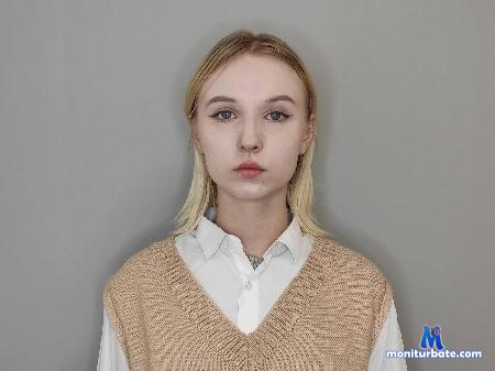 elvira-salvato flirt4free performer teen lovense anal dildo tattoo piercing