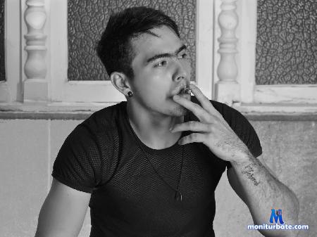 dereck-onx flirt4free performer Tender and rought guy!