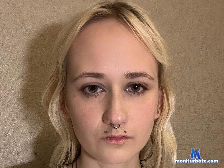 mari-sprvill flirt4free performer I'm not perfect, and that's okay. I choose to grow up rather than hide. 