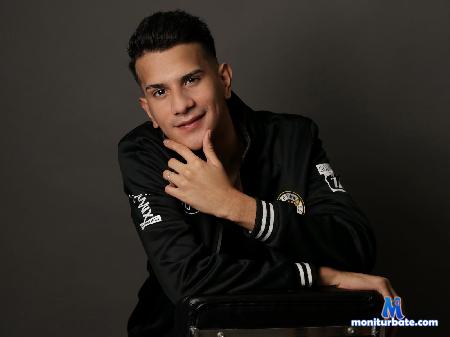 justin-house flirt4free performer Make me your boy! and I will make you happy!