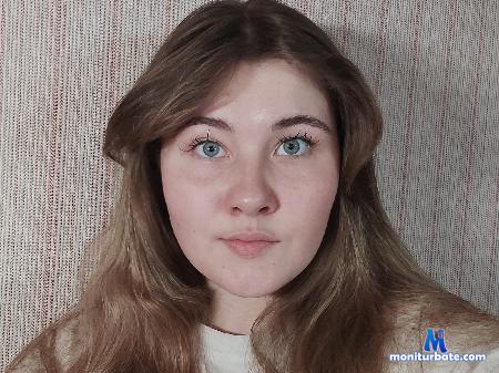 maximina-bense flirt4free performer Hi sweet! we want play! Play with us pls!