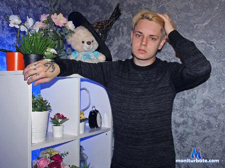 dante-hazel flirt4free performer Hey! Im new here! Lets have some fun