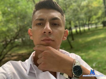 julius-dave flirt4free performer Hello guys, I am Jul
