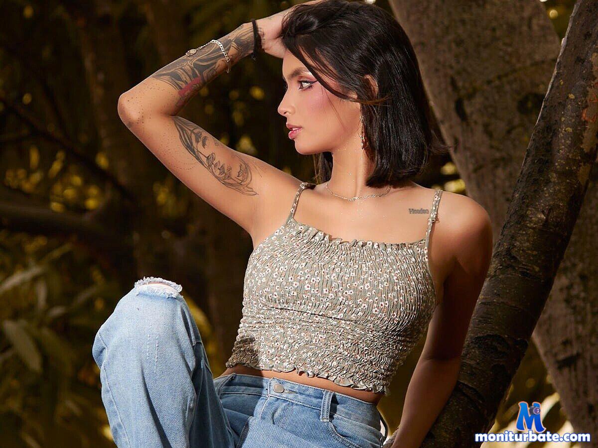 dexara-gold Flirt4free performer Feet Submission Vibrator Domination Latex Orgasm Control/Denial Nipple Clamps Discipline Slaves CBT Voyeurism Cosplay Findom