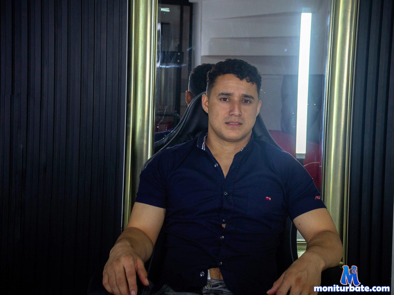 dominic-cros Flirt4free performer Anal Feet Student/Teacher Domination Discipline Feather Spanking Tickling Smoking Flight Attendant/Pilot Crop