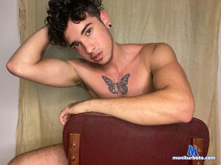david-collinss flirt4free performer I am a guy that like make new friends and being confidential with each other! thanks!