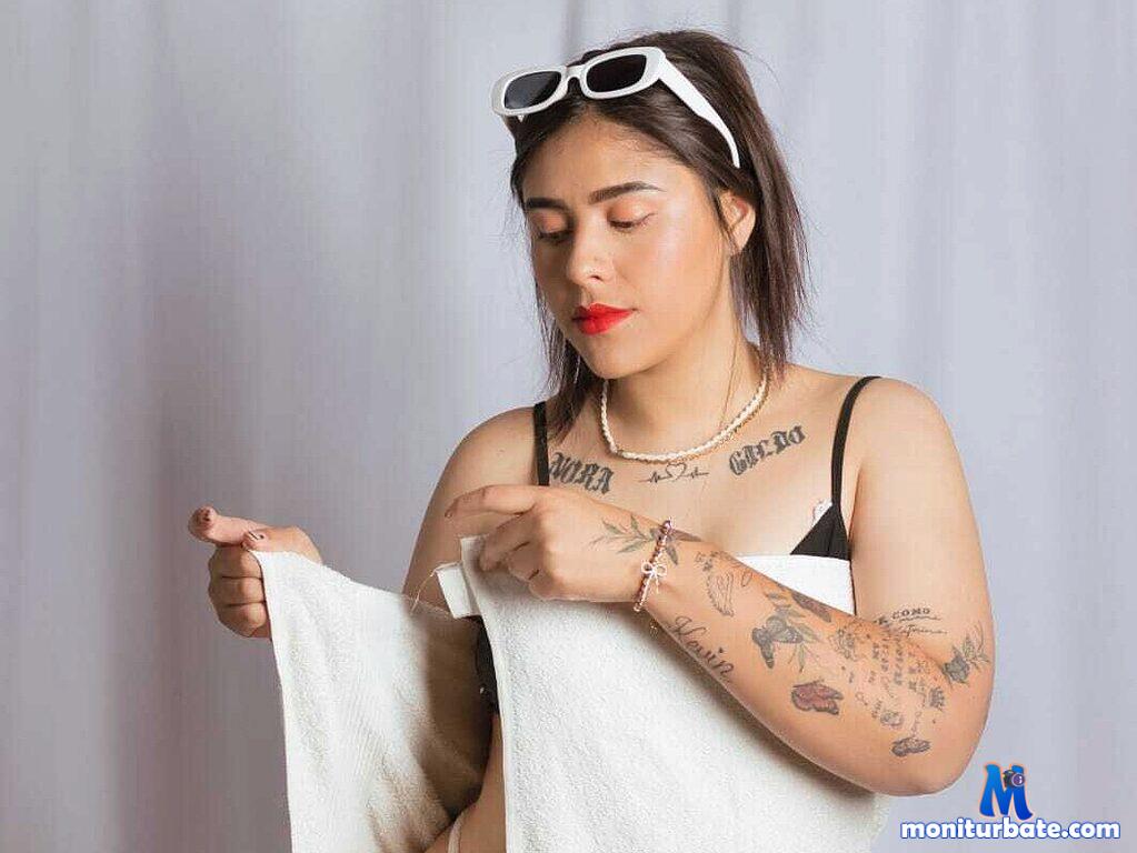 annie-evanss Flirt4free performer Feet Ass to Mouth Exhibitionism