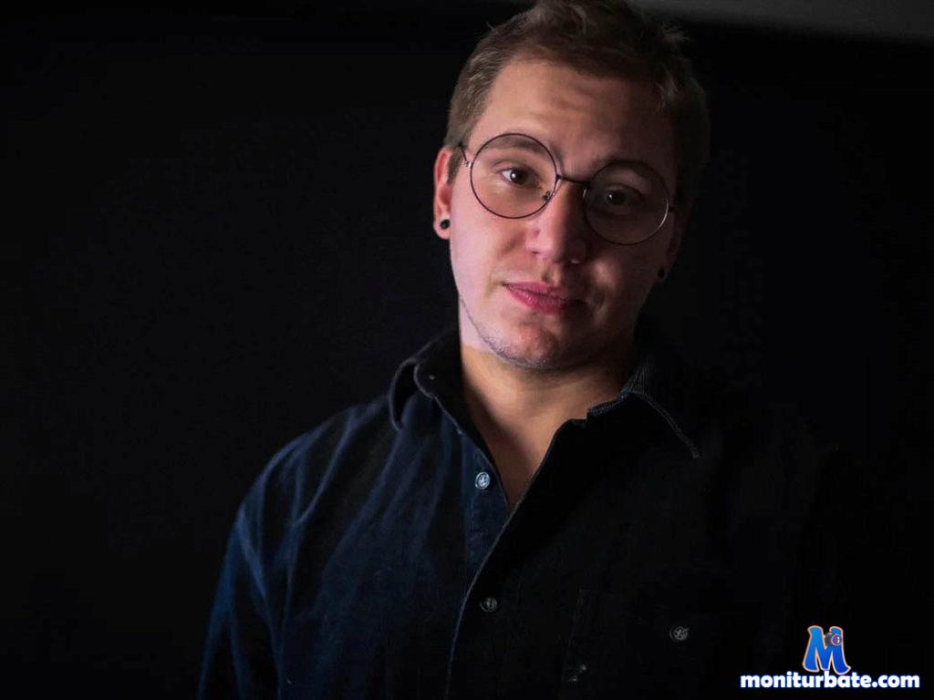 nicholas-north Flirt4free performer Feet Role Play/Costumes Boss / Secretary Dirty Talk Doctor / Nurse Service Worker/Housewife Student/Teacher Cock Teasing Domination Jerk off Instruction Orgasm Control/Denial Teasing Handcuffs Bad Cop/Good Cop Tickler Leather Voyeurism Rimming