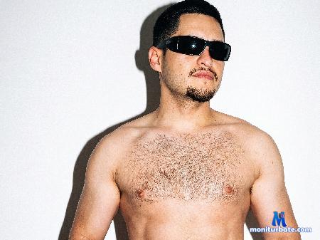 maxin-gold flirt4free performer I enjoy a good conversation, make me laugh and have fun. Love cars and motorcycles. Erotic and sexy