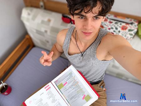 tony-mercer flirt4free performer A little mystery, a lot of laughs, step inside and say hi.