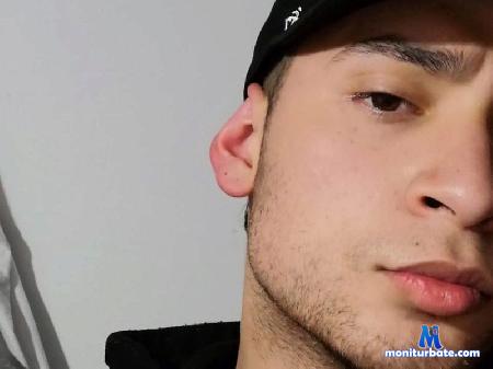chris-maartin flirt4free performer Welcome to my room 
