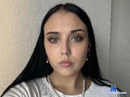 rolande-bacich flirt4free performer Welcome to my room, I'm waiting for you to play a little game.
