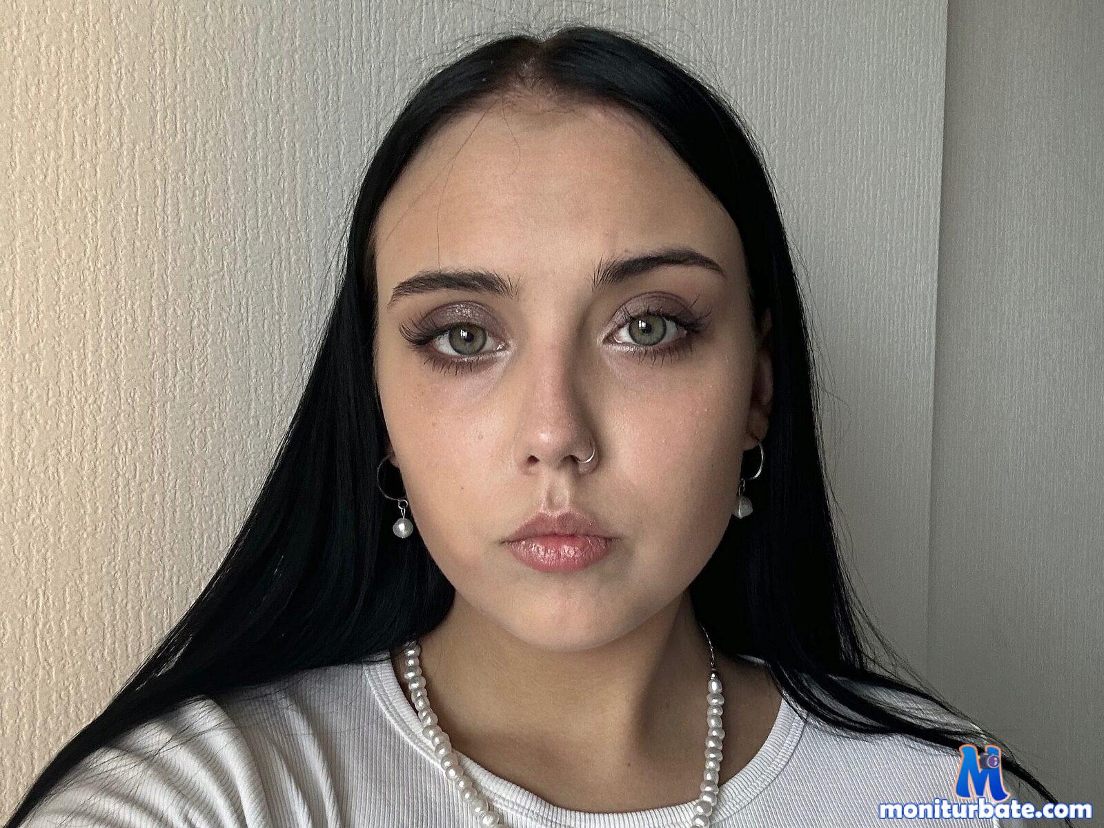 rolande-bacich Flirt4free performer Nipple Play Role Play/Costumes Domination Teasing Legs Bondage Cosplay