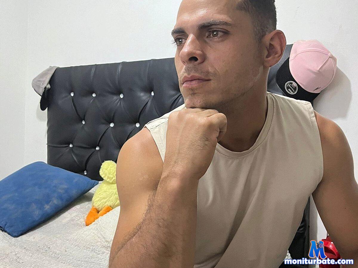 frank-martinn Flirt4free performer Role Play/Costumes Boss / Secretary Doctor / Nurse Master / Slave Prisoner/Guard Service Worker/Housewife Student/Teacher Discipline Slaves Bad Cop/Good Cop Bondage Humiliation Coach/Trainee Cowboy/Cowgirl Voyeurism Smoking Exhibitionism Gags and Blindfolds