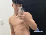 leonx-diaz flirt4free livecam show performer Very accommodating and fun boy!