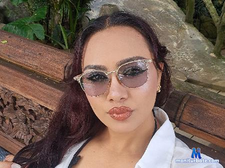 fenix-rose flirt4free performer letting myself get carried away by the sensations while we enjoy a beautiful connection together one