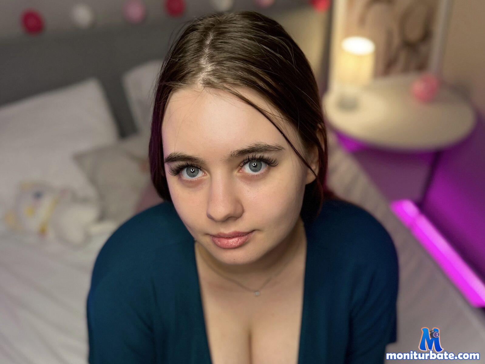 alli-aster Flirt4free performer 