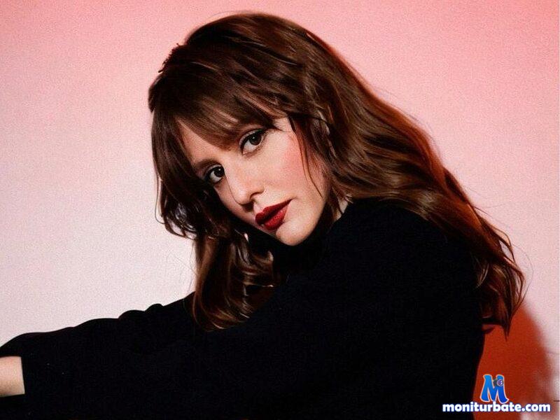 madeline-bella Flirt4free performer Feet Dirty Talk Domination Slaves Bondage Cheerleader/Jock Cowboy/Cowgirl Voyeurism Cosplay Exhibitionism