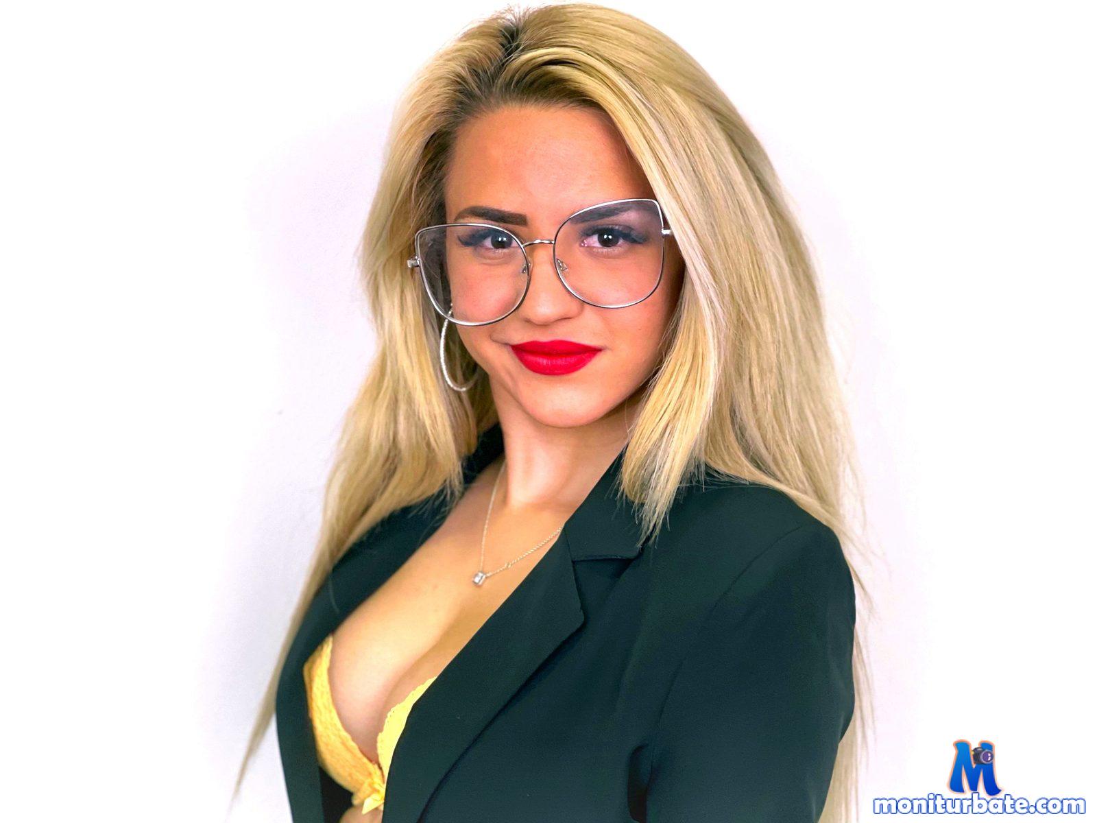 heidi-lowery Flirt4free performer 
