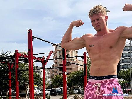 travis-bennett flirt4free performer Hey I'm Travis, let's have some fun together!