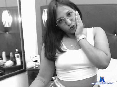 kendall-pink flirt4free performer Sweet girl ready to fill you with pleasure come to my love