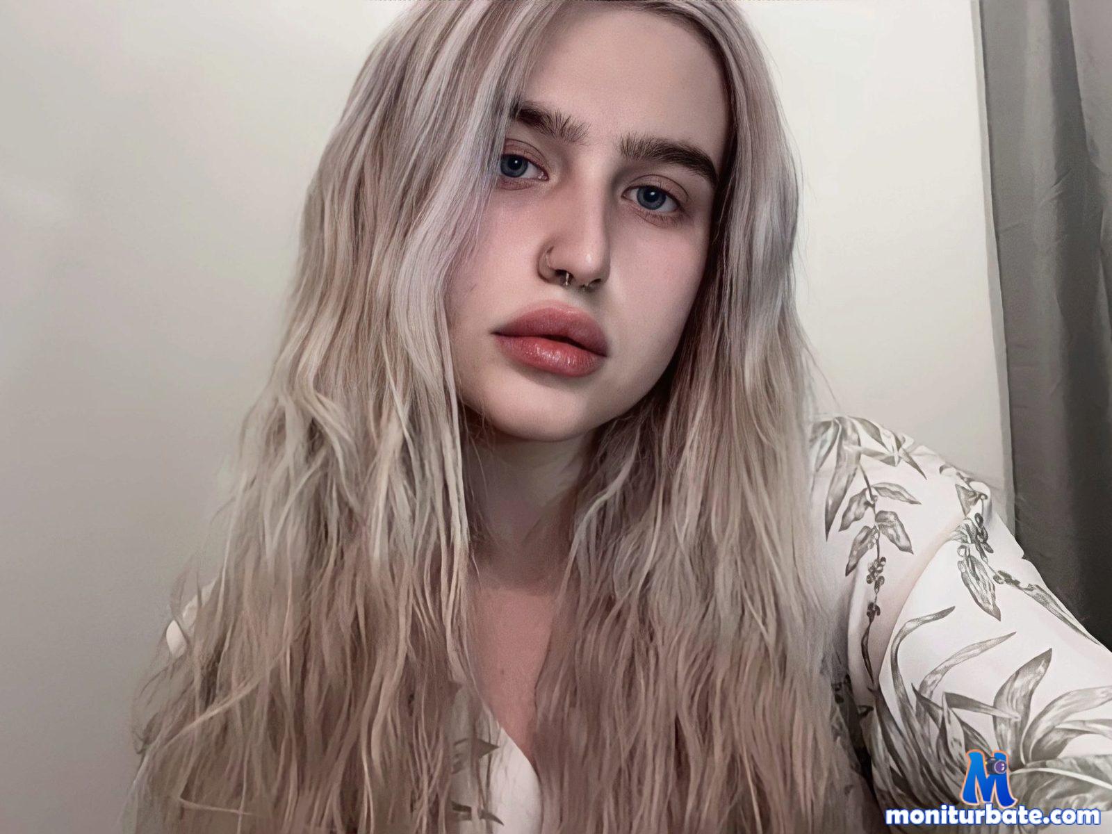 honey-christy Flirt4free performer Feet Nipple Play Vibrator Teasing Legs Spanking