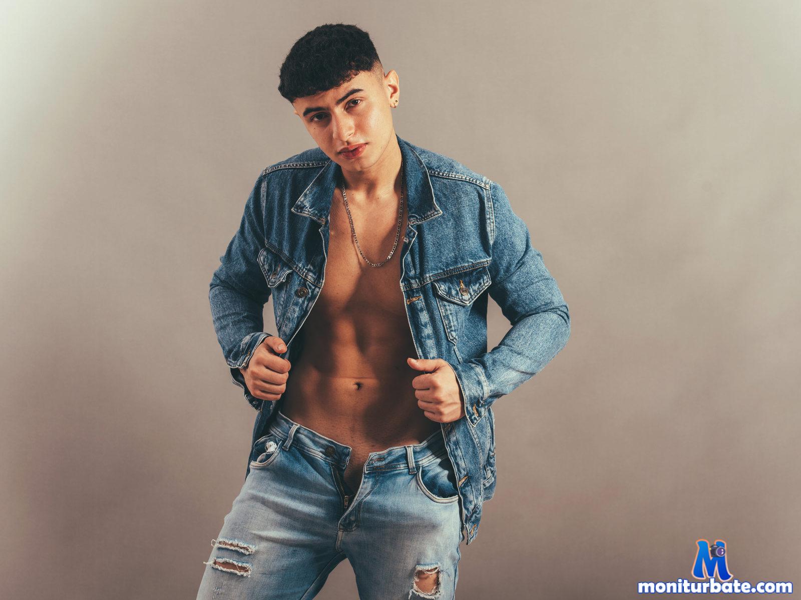 andrew-lamar Flirt4free performer 