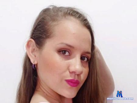 sara-reyes flirt4free performer welcome to my living room 