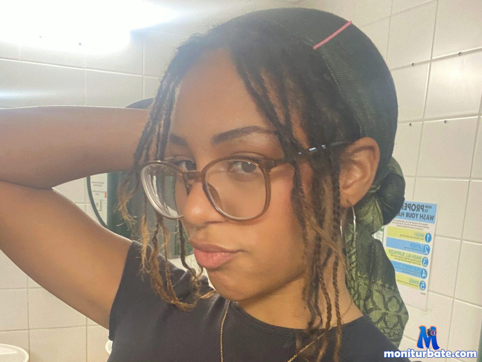 cedar-forest Flirt4free performer French Maid/Client Prisoner/Guard Service Worker/Housewife Student/Teacher Vibrator Glass Dildo Handcuffs Nun/Priest Feather Tickler Gender Play Pirate/Captive Chastity Device