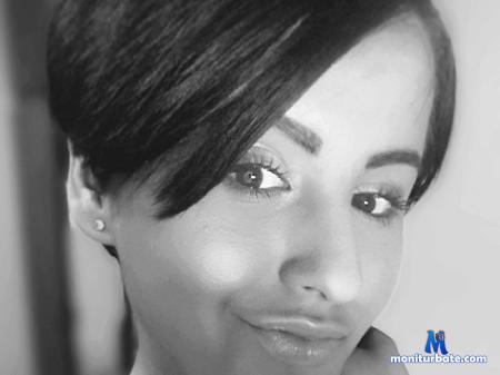 delia-brunet flirt4free performer 