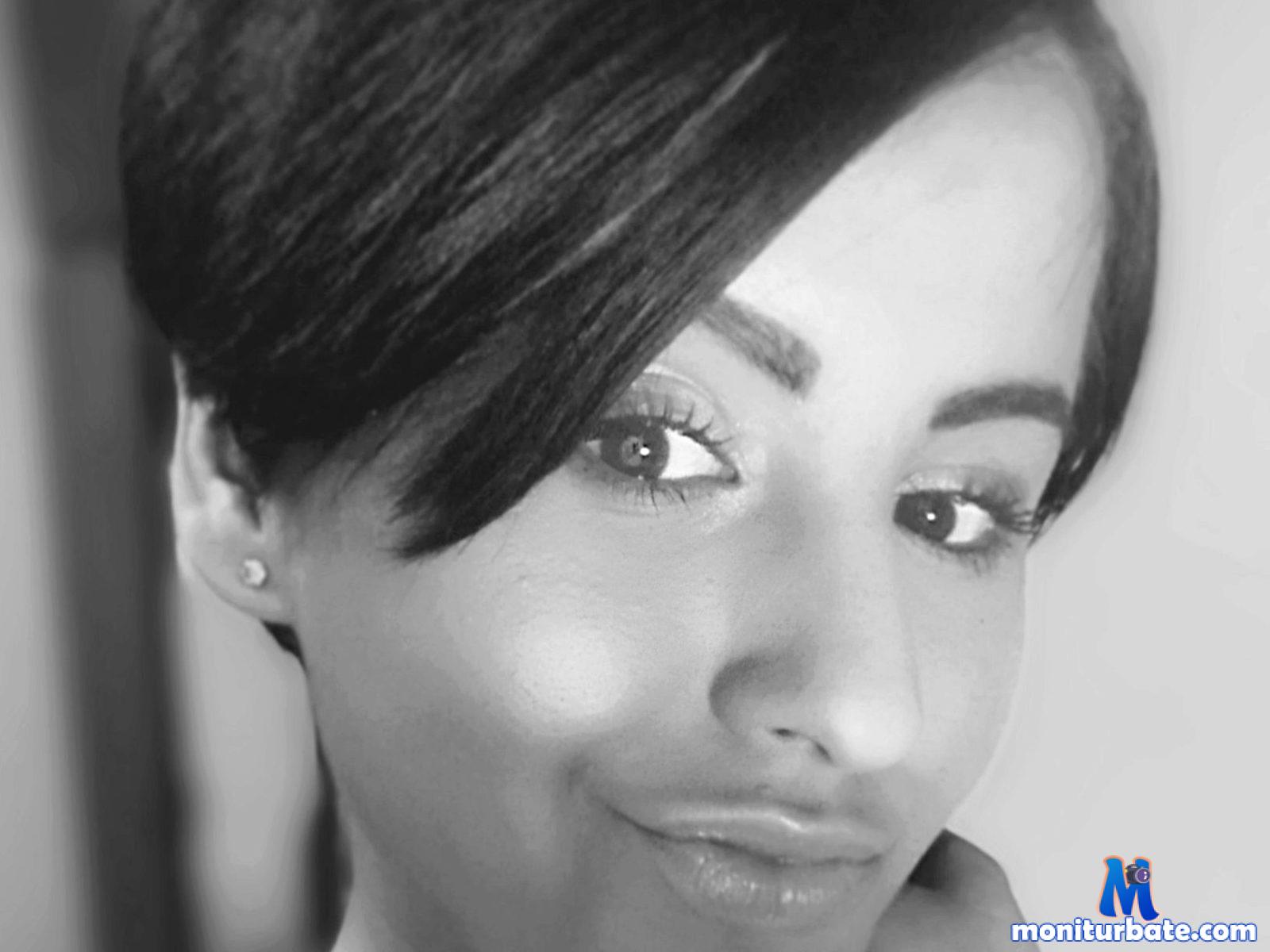delia-brunet Flirt4free performer 