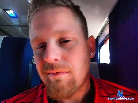 pete-peterson flirt4free performer Fresh D's fixes your NEEDS