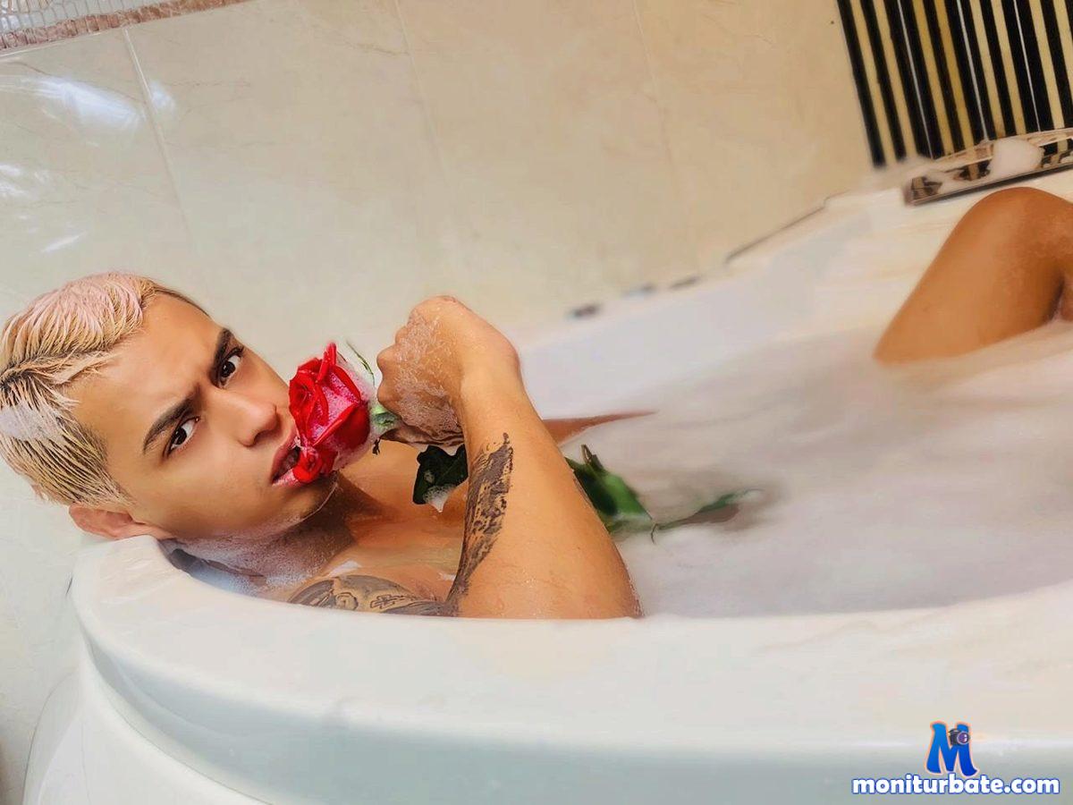 jhoseph-latino Flirt4free performer Nipple Play Boss / Secretary Dirty Talk Master / Slave Student/Teacher Domination Jerk off Instruction Latex Sugar Daddy Discipline Bad Cop/Good Cop Cheerleader/Jock Feather Tickler Leather Rimming Pirate/Captive Armpit Muscle Worship
