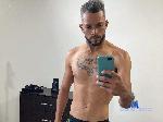 simon-tavormina flirt4free livecam show performer I'm a handsome and sexy man looking to have fun