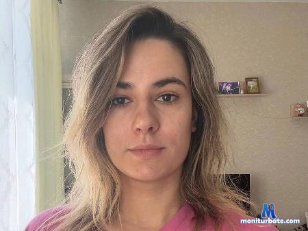 trinity-diniz flirt4free performer Hi sweet! we want play! Play with us pls!