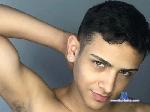 criss-bluee flirt4free livecam show performer I love meeting new friends and because not the love of my life 