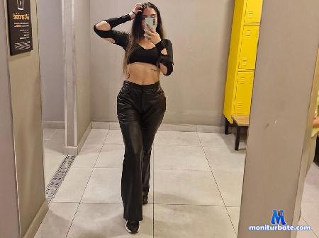 sarahi-honey flirt4free performer i can be your blonde gf today, come to taste me 