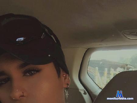 saicha-kdavi flirt4free performer I'm a bit shy, but when you meet me I can be really naughty!