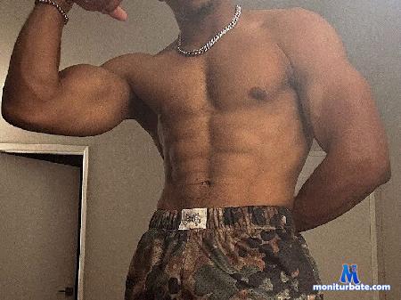 d-handsome flirt4free performer Handsome Online Better in Person